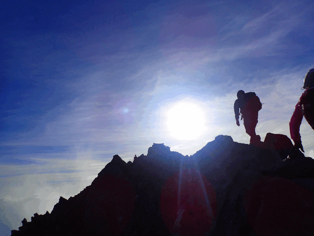 登山道場:剱岳登山講習でのチームワーク指導風景/2025年8月3日〜4日