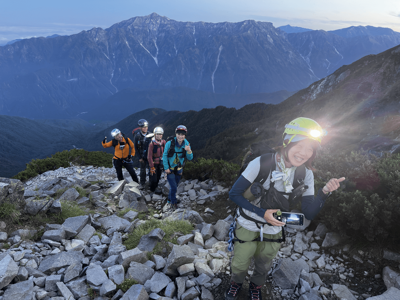登山道場:ジャンダルム縦走ツアー登山技術指導風景2025年7月